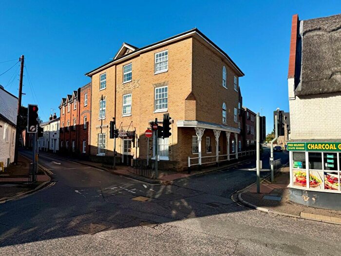 2 Bedroom Apartment For Sale In Cromer Road, North Walsham, NR28