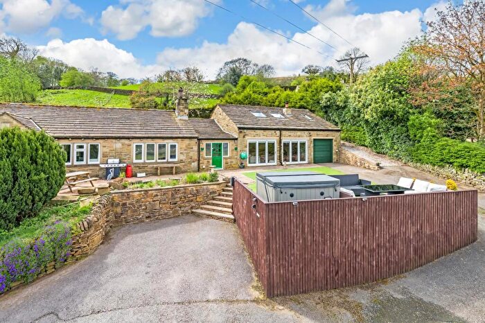 6 Bedroom Bungalow For Sale In Woodside Lane, Cononley, Keighley, North Yorkshire, BD20