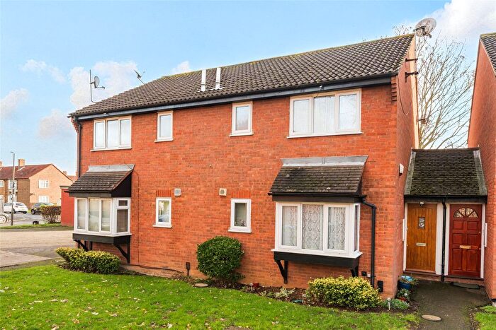 1 Bedroom Terraced House For Sale In Firs Close, Mitcham, CR4