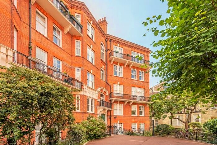 3 Bedroom Flat To Rent In Kensington Hall Gardens, Beaumont Avenue, London, W14