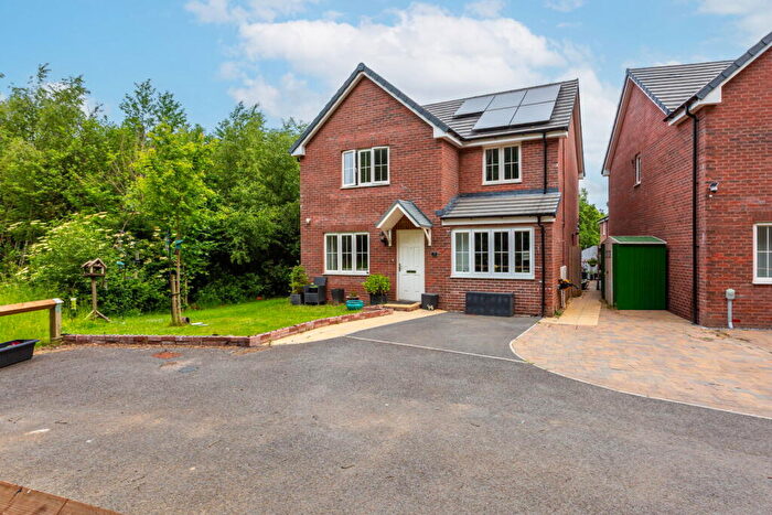 4 Bedroom Detached House For Sale In Blakewell Close, Sticklepath, Barnstaple, North Devon, EX31