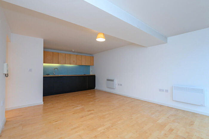 2 Bedroom Apartment For Sale In Saxton, The Avenue, LS9