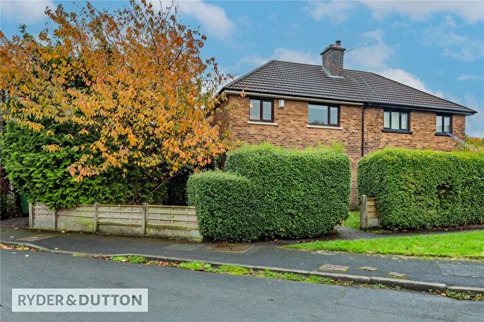 3 Bedroom Semi-Detached House For Sale In Medway Road, Shaw, Oldham, Greater Manchester, OL2