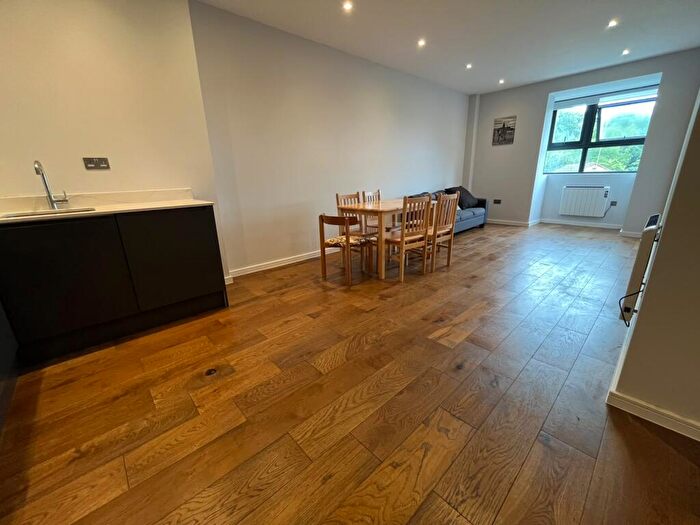 1 Bedroom Flat To Rent In Ashgrove Court, Arcadia Avenue, London, N3