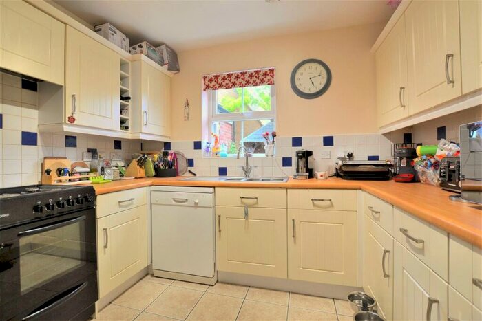 3 Bedroom End Of Terrace House For Sale In Crock Mead, Abbeymead, GL4