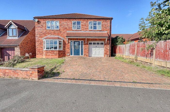 4 Bedroom Detached House For Sale In Lincoln Close, Crowle, DN17
