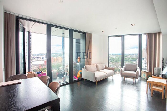 2 Bedroom Apartment To Rent In Amory Tower, Marsh Wall, London, E14