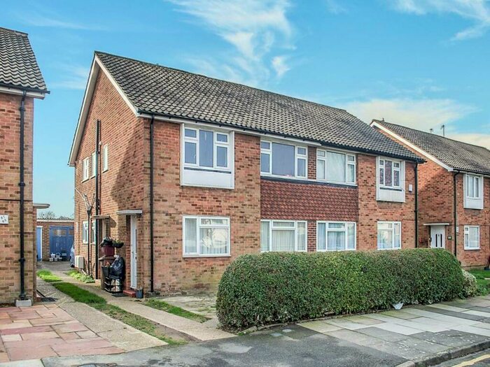 2 Bedroom Flat To Rent In Nursery Avenue, Bexleyheath, Kent, DA7