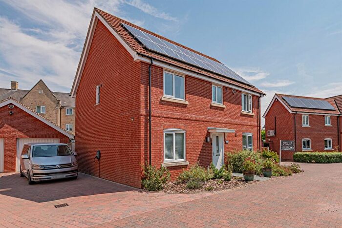 4 Bedroom Detached House For Sale In Daffodil Close, Eynesbury, St. Neots, Cambridgeshire, PE19