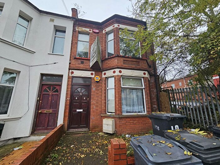 1 Bedroom Flat To Rent In A Hazelbury Crescent, Luton, LU1