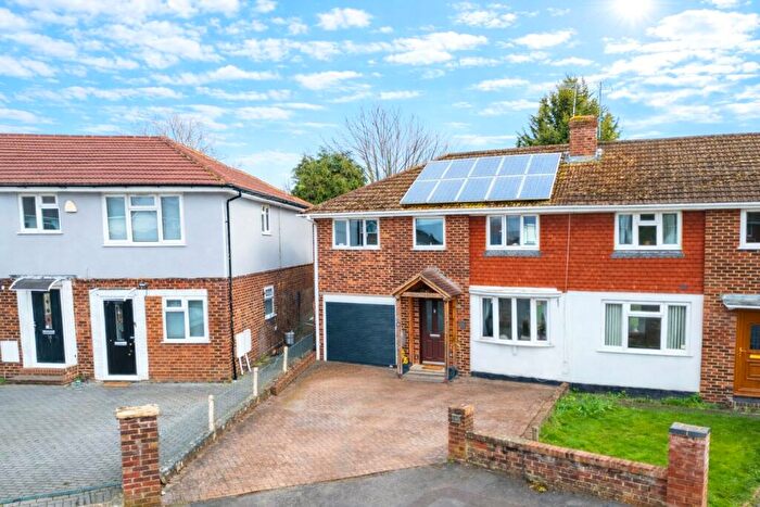 4 Bedroom Semi Detached House For Sale In Ainsdale Crescent, Reading, Berkshire, RG30