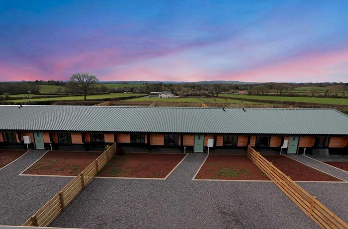 4 Bedroom Bungalow For Sale In Kerswell, Cullompton, EX15