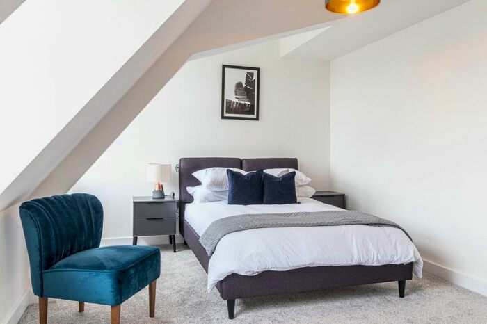 2 Bedroom Flat To Rent In Homer Road, Solihull, B91