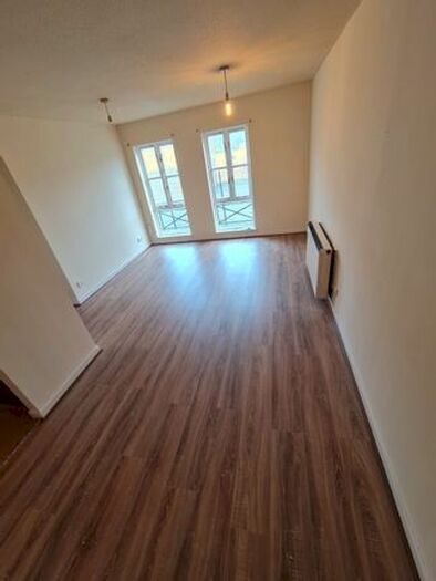 2 Bedroom Flat To Rent In Flat, Springfield Court, Forsythia Close, Ilford, Greater London, IG1