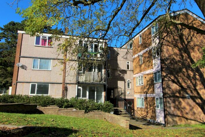 2 Bedroom Apartment To Rent In Wood View, Hemel Hempstead, Hertfordshire, HP1