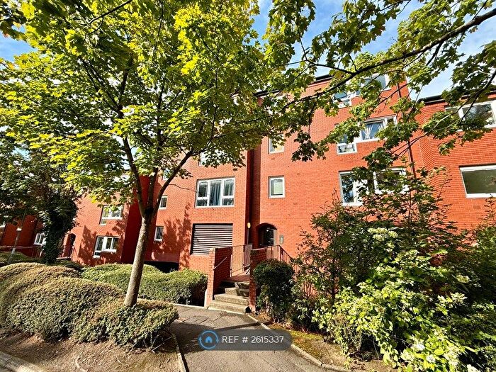 2 Bedroom Flat To Rent In Buccleuch Street, Glasgow, G3