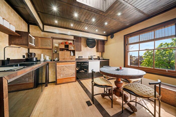 1 Bedroom Flat To Rent In Hammersmith Grove, Hammersmith, W6