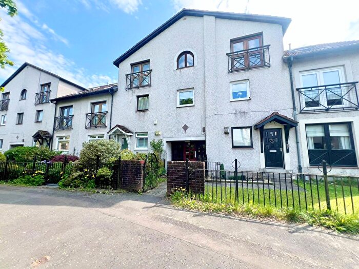 2 Bedroom Flat To Rent In Ardmaleish Crescent, Glasgow, G45