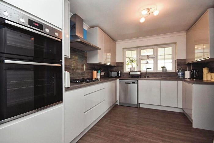 3 Bedroom Detached Bungalow For Sale In Mallows Field, Halstead, CO9