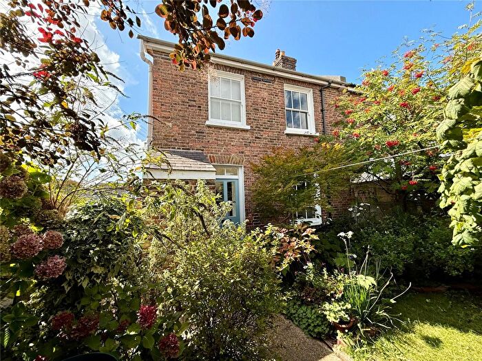 2 Bedroom End Of Terrace House For Sale In Watts Lane, Old Town, Eastbourne, BN21