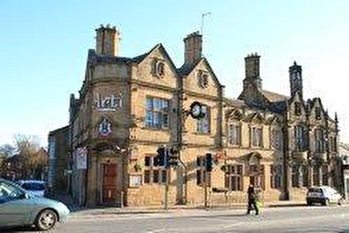 2 Bedroom Flat To Rent In Flat The Old Police Station, Harrogate Road, Leeds, LS7