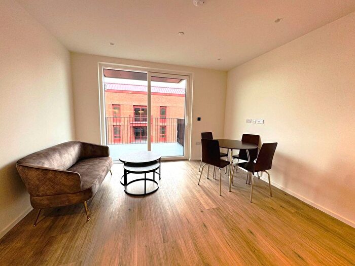 1 Bedroom Flat To Rent In Barnacle House, Poplar Riverside, Hemlock St., London, E14