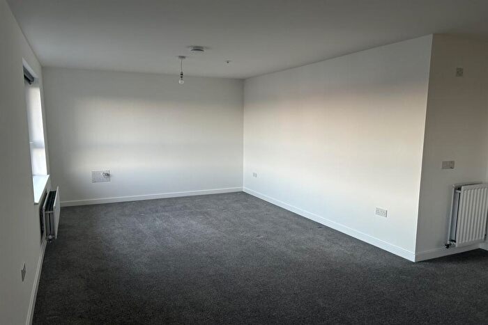 2 Bedroom Flat To Rent In Captains Gardens, EH22