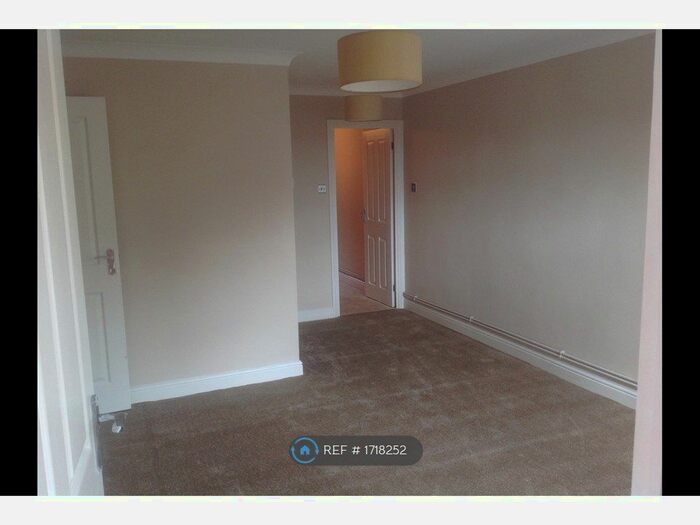 1 Bedroom Maisonette To Rent In East Grinstead, East Grinstead, RH19