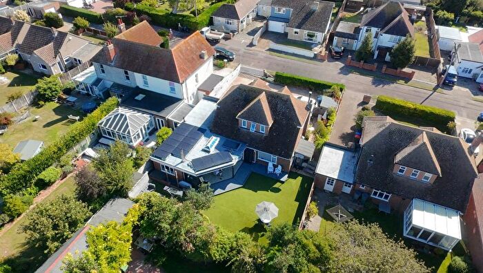 5 Bedroom Detached House For Sale In Gallwey Avenue, Birchington, Kent, CT7