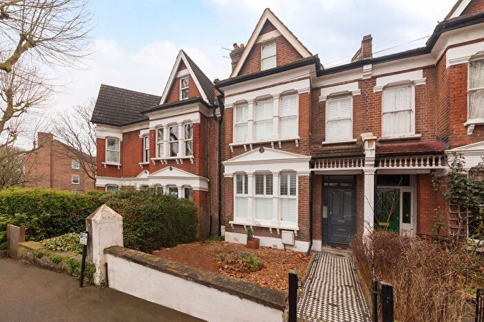 1 Bedroom Flat To Rent In Beckwith Road, Herne Hill, SE24