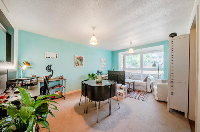 1 Bedroom Apartment For Sale In Southfield Park, East Oxford, OX4