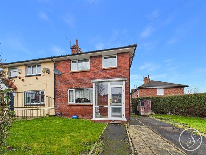 3 Bedroom Semi Detached House For Sale In Rookwood Crescent, Leeds, LS9