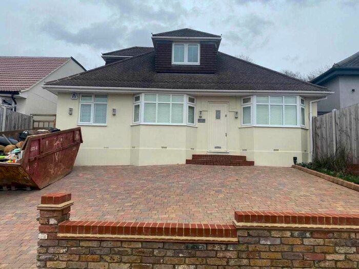 4 Bedroom Detached House To Rent In Greenfield Avenue, Watford, WD19