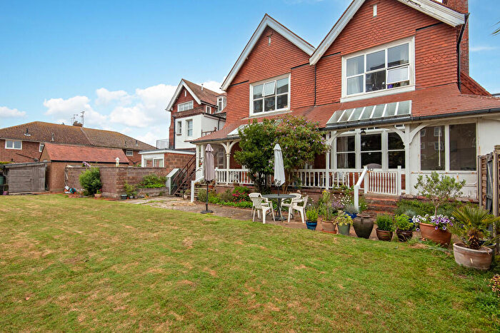 1 Bedroom Flat For Sale In Bath Road, Worthing, BN11