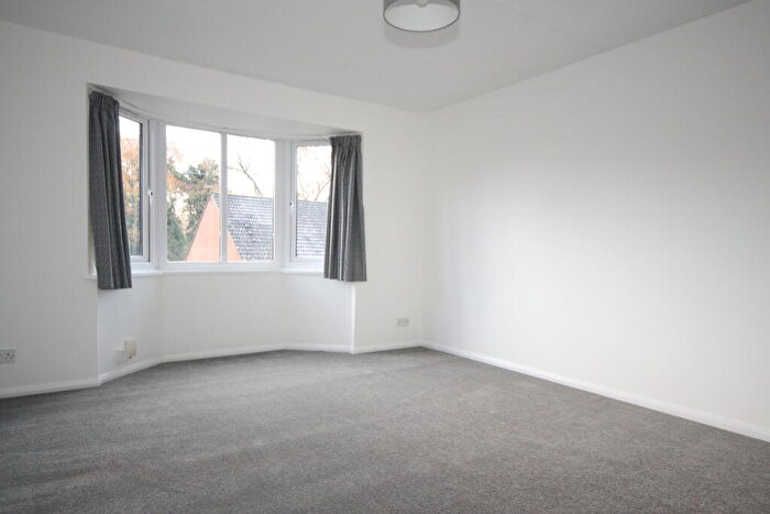 2 Bedroom Flat To Rent In Foxhills, Woking, GU21