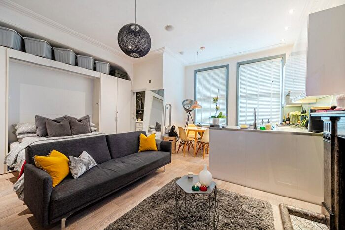 Studio For Sale In Talgarth Road, West Kensington, London, W14