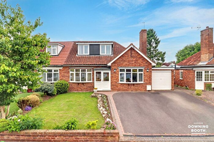 3 Bedroom Semi-Detached Bungalow For Sale In Lincoln Croft, Shenstone, WS14
