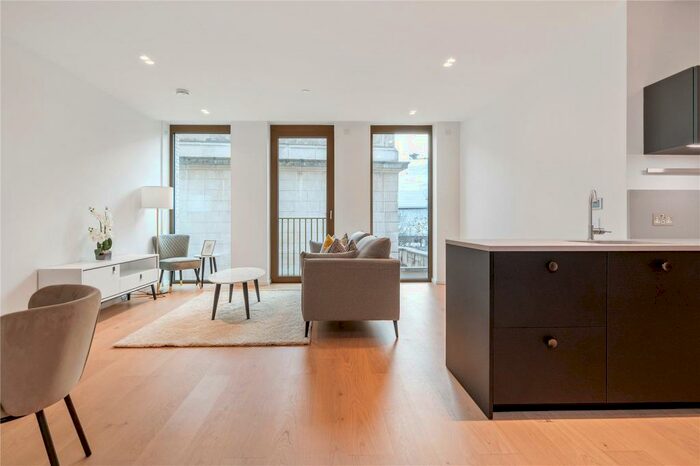 2 Bedroom Apartment To Rent In The Levett Building, Little Britain, London, EC1A