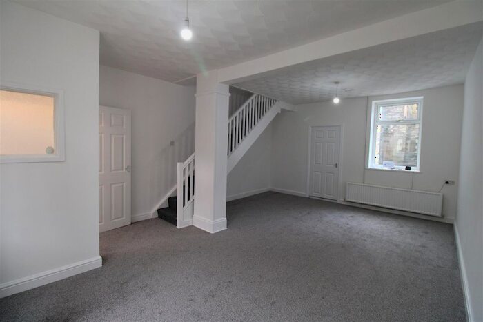 3 Bedroom Terraced House To Rent In Clydach Road, Tonypandy, CF40