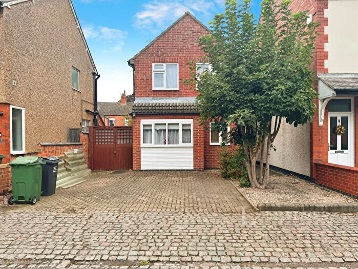 4 Bedroom Detached House To Rent In Garton Road, Loughborough, LE11