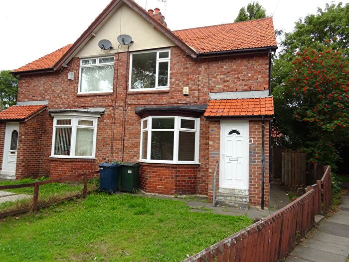2 Bedroom Semi-Detached House To Rent In The Haynyng, Gateshead, NE10