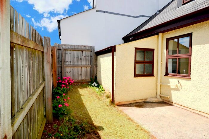 1 Bedroom Flat To Rent In Fore Street, Heavitree, Exeter, EX1