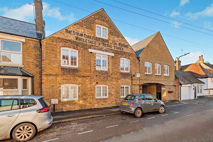 2 Bedroom Flat For Sale In The Street, Bearsted, Maidstone, ME14