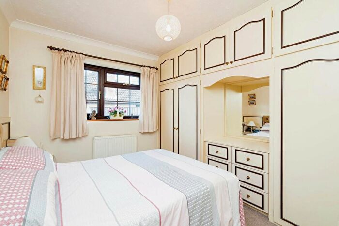 2 Bedroom Detached Bungalow For Sale In Beccles Road, St Olaves, Great Yarmouth, NR31