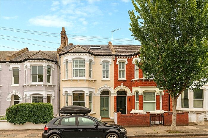 4 Bedroom Terraced House For Sale In Swaffield Road, London, SW18