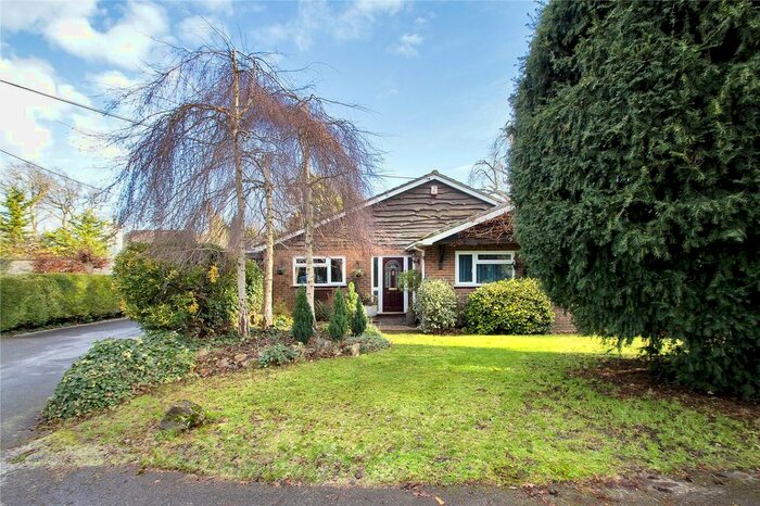 3 Bedroom Bungalow To Rent In Greenways, Longfield, Kent, DA3