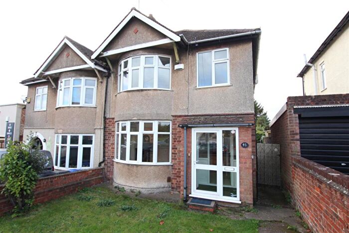3 Bedroom House To Rent In Greenhills Road, Northampton, NN2