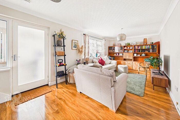 3 Bedroom Semi-Detached House For Sale In Mill Crescent, Acle, Norwich, NR13