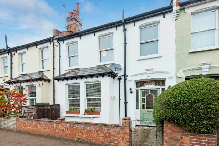 3 Bedroom Terraced House To Rent In Coldfall Avenue, London, N10