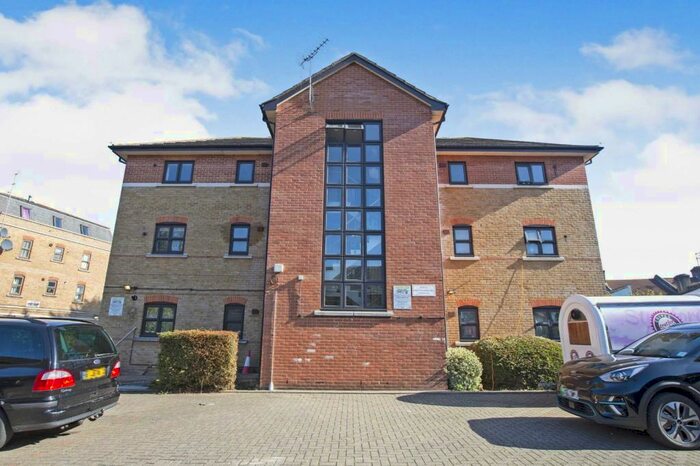 1 Bedroom Apartment To Rent In Mantle Way, London, E15